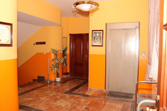 Imagen general del Hotel Avenida Iii. Foto 6