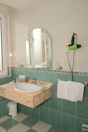 Imagen general del Hotel Avenida Iii. Foto 9