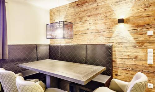 Imagen de la habitación del Hotel Avenida Mountain Lodges Saalbach. Foto 6