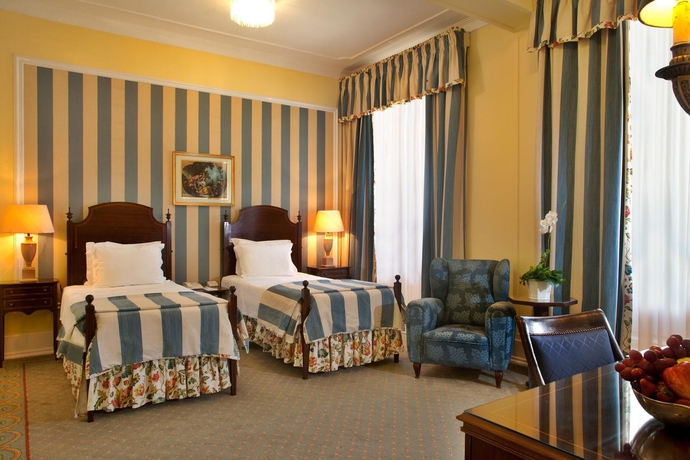 Imagen de la habitación del Hotel Avenida Palace. Foto 6