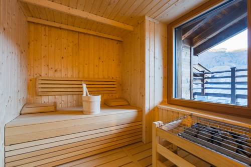 Imagen de la habitación del Hotel Avenida Panorama Suites Kaprun. Foto 16