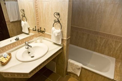 Imagen general del Hotel Avenida Playa. Foto 7