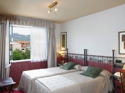 Imagen de la habitación del Hotel Avenida Real. Foto 2