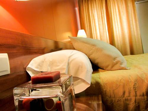 Imagen de la habitación del Hotel Avenida, Requena. Foto 6