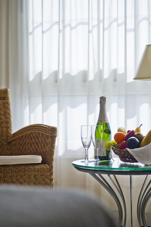 Imagen de la habitación del Hotel Avenida, San Sebastián. Foto 3