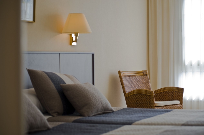 Imagen de la habitación del Hotel Avenida, San Sebastián. Foto 4