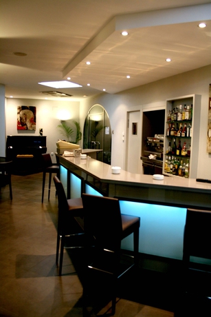 Imagen del bar/restaurante del Hotel Avenida, Tossa de Mar. Foto 2