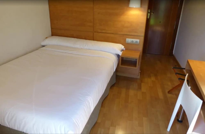 Imagen de la habitación del Hotel Avenida, Zaragoza. Foto 5