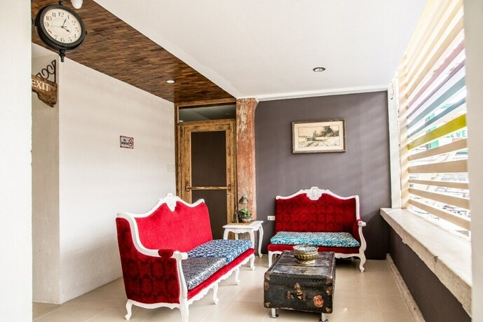 Imagen de los interiores del Hotel Avenija. Foto 25