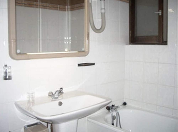 Imagen de la habitación del Hotel Avenir Vaugirard. Foto 9