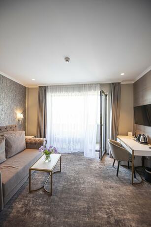 Imagen general del Hotel Aventus. Foto 3