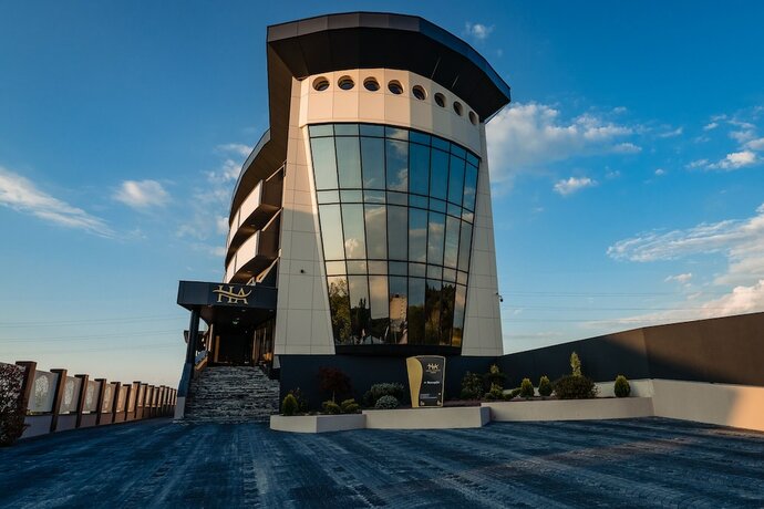 Imagen general del Hotel Aventus. Foto 9