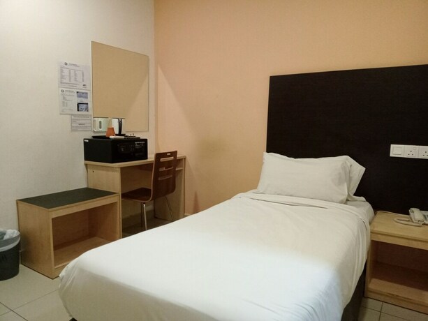 Imagen de la habitación del Hotel Avenue Bangi Hotel. Foto 24