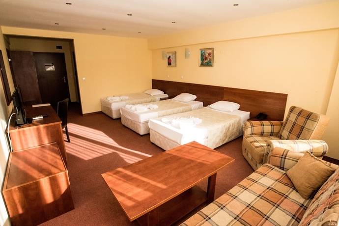 Imagen de la habitación del Hotel Avenue, Burgas/ Mar Negro. Foto 3