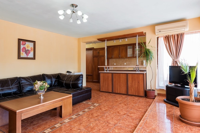 Imagen de la habitación del Hotel Avenue, Burgas/ Mar Negro. Foto 9