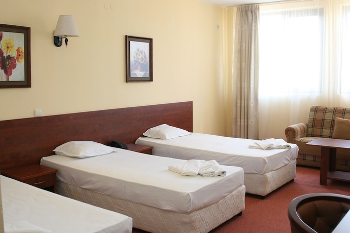 Imagen de la habitación del Hotel Avenue, Burgas/ Mar Negro. Foto 11