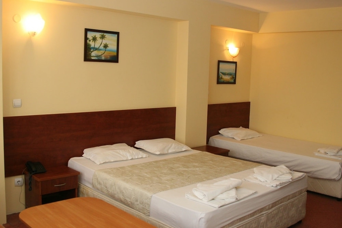 Imagen de la habitación del Hotel Avenue, Burgas/ Mar Negro. Foto 13