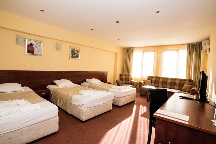 Imagen de la habitación del Hotel Avenue, Burgas/ Mar Negro. Foto 15