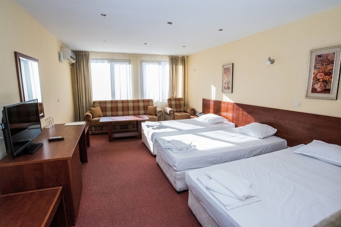 Imagen de la habitación del Hotel Avenue, Burgas/ Mar Negro. Foto 16