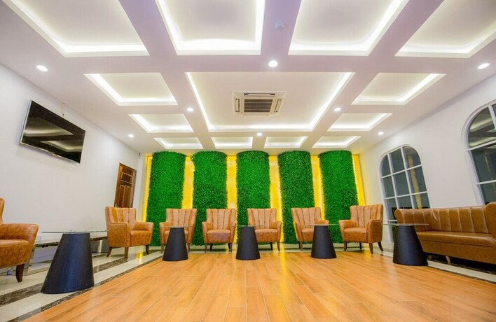 Imagen general del Hotel Avenue Hotel Sam Son. Foto 8