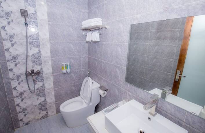 Imagen general del Hotel Avenue Hotel Sam Son. Foto 14