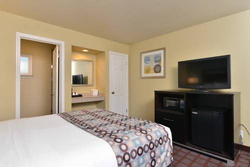 Imagen de la habitación del Hotel Avenue Inn Downtown San Luis Obispo. Foto 12