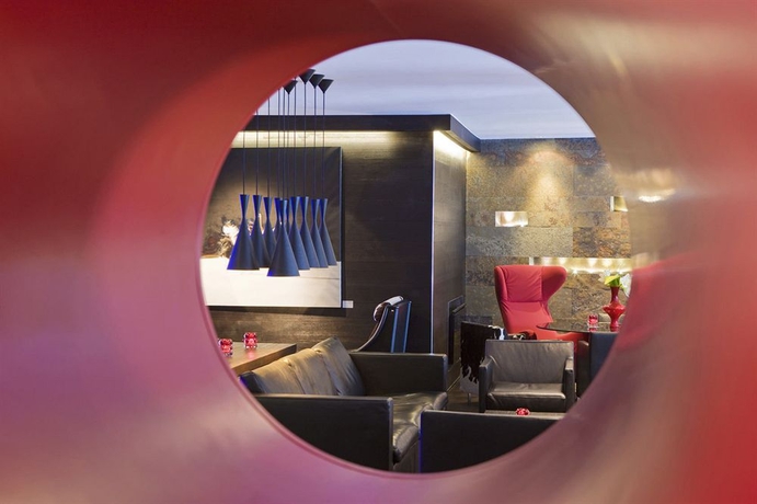 Imagen de los interiores del Hotel Avenue Lodge. Foto 10