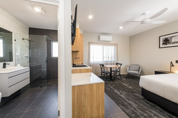 Imagen de la habitación del Hotel Avenue Motel Apartments. Foto 19