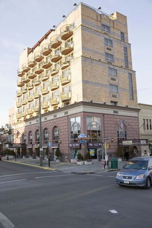 Imagen del bar/restaurante del Hotel Avenue Plaza, Brooklyn. Foto 3