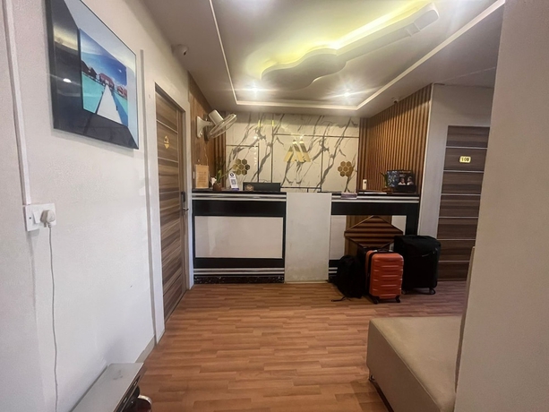 Imagen de los interiores del Hotel Avenue Suites. Foto 14