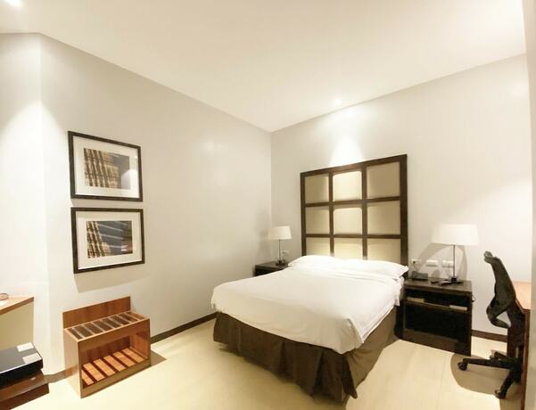Imagen de la habitación del Hotel Avenue Suites Hotel. Foto 12