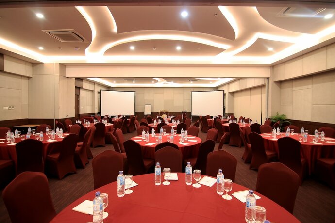 Imagen de los interiores del Hotel Aveon Hotel Yogyakarta. Foto 17