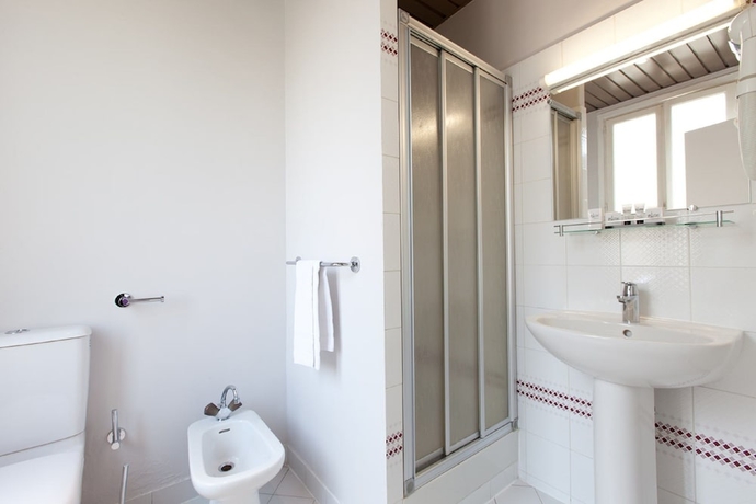 Imagen de la habitación del Hotel Avia Saphir Montparnasse. Foto 11