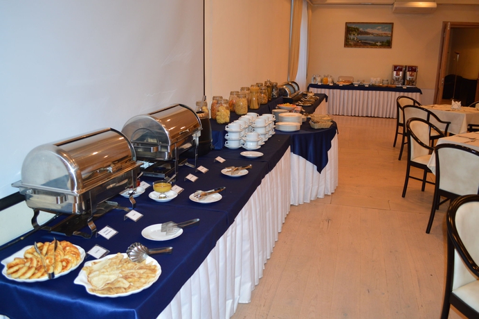 Imagen del bar/restaurante del Hotel Avialuxe. Foto 3