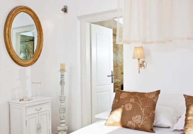 Imagen de la habitación del Hotel Avianto Suites. Foto 7