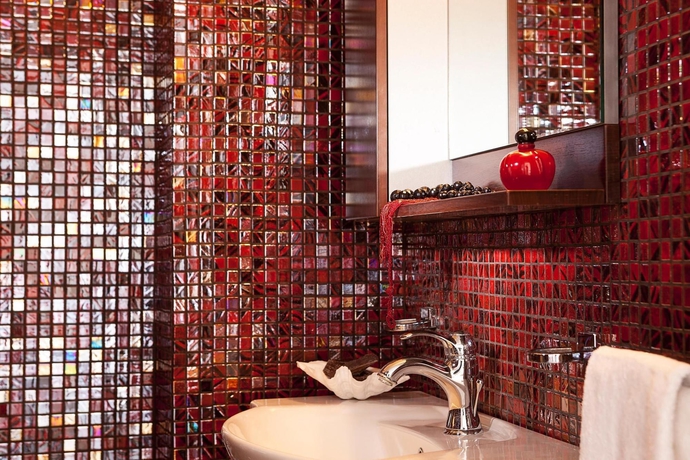 Imagen de la habitación del Hotel Avianto Suites. Foto 12