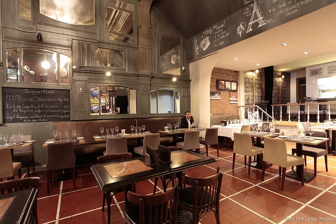 Imagen del bar/restaurante del Hotel Aviation, Bruselas. Foto 4