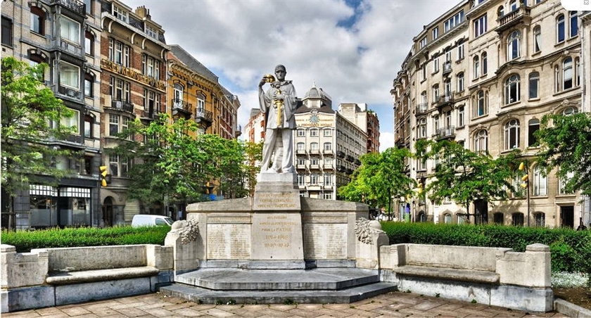 Imagen de los interiores del Hotel Aviation. Foto 11