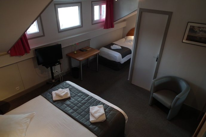 Imagen de la habitación del Hotel Aviation, La Bourboule. Foto 6