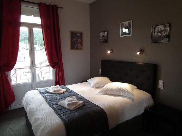 Imagen de la habitación del Hotel Aviation, La Bourboule. Foto 8