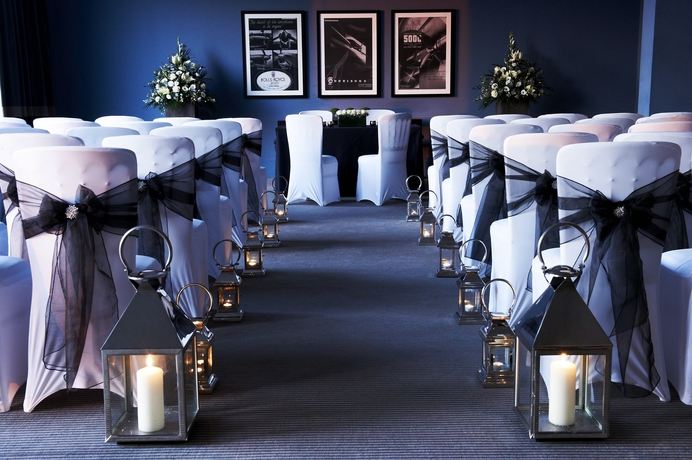 Imagen de los interiores del Hotel Aviator Farnborough. Foto 13