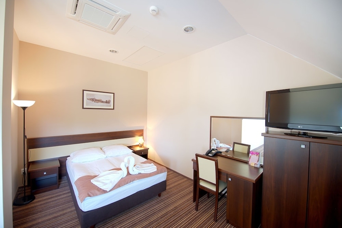 Imagen de la habitación del Hotel Aviator Wellness and Spa. Foto 5