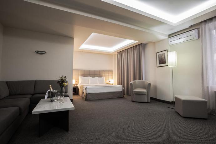 Imagen de la habitación del Hotel Aviatrans. Foto 10