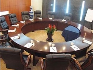 Imagen de la habitación del Hotel Avic. Foto 7