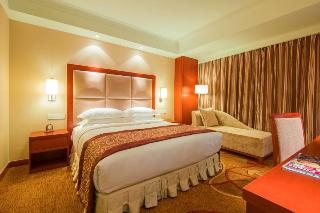 Imagen de la habitación del Hotel Avic. Foto 9