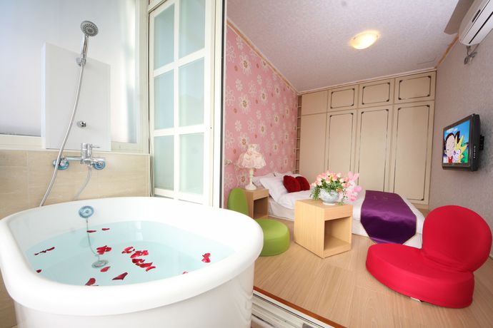 Imagen de la habitación del Hotel Avica Bandb. Foto 6