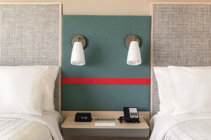 Imagen de la habitación del Hotel Avid Boston Logan Airport - Revere, an IHG. Foto 3