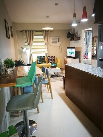 Imagen general del Hotel Avida Tower Sucat. Foto 1