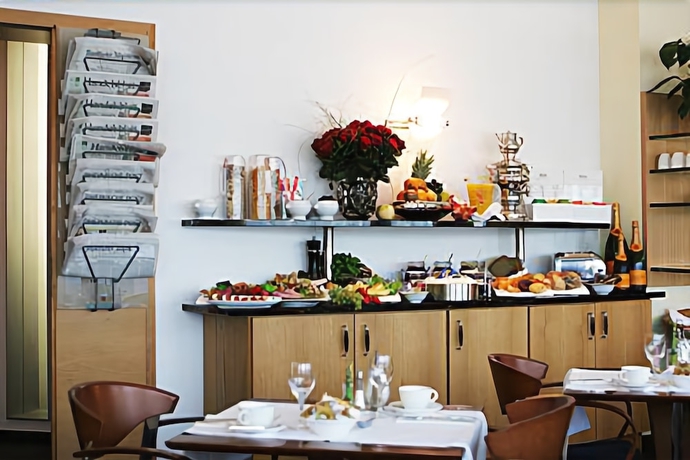 Imagen del bar/restaurante del Hotel Avidonapartments. Foto 4