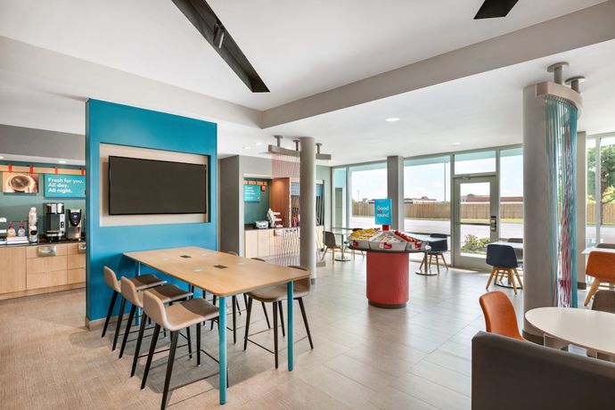 Imagen de los interiores del Hotel Avids Orlando International Airport, an IHG. Foto 18